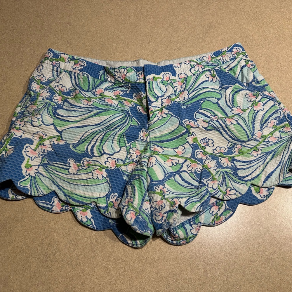 Lilly Pulitzer- The Buttercup Short Size 12